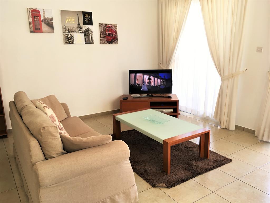 Diana Gardens Apartment Пафос Екстериор снимка