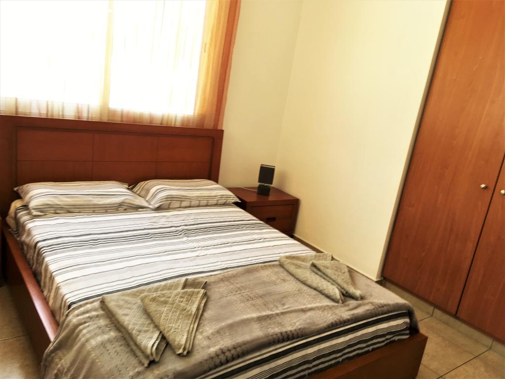 Diana Gardens Apartment Пафос Екстериор снимка
